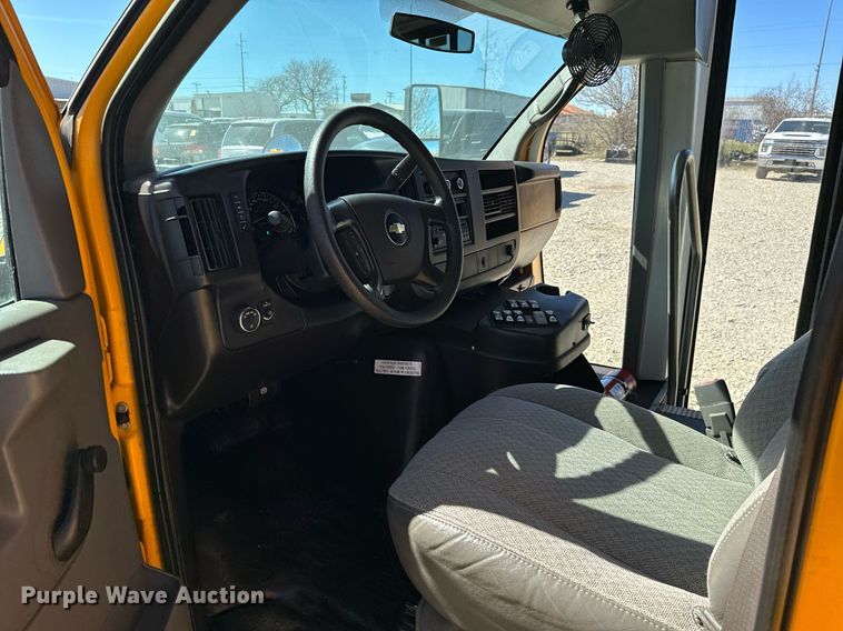 image for item EJ0274 2012 Chevrolet  Express 4500 school bus