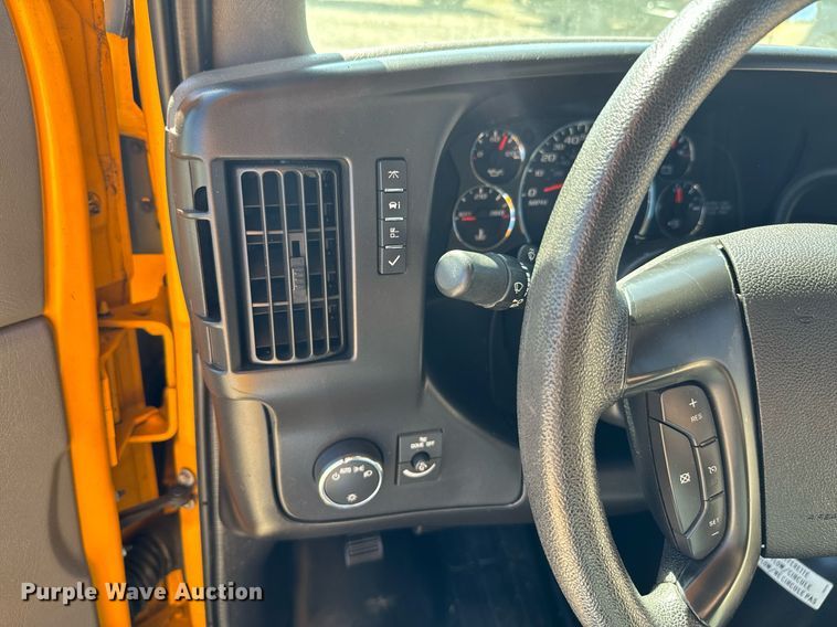 image for item EJ0274 2012 Chevrolet  Express 4500 school bus