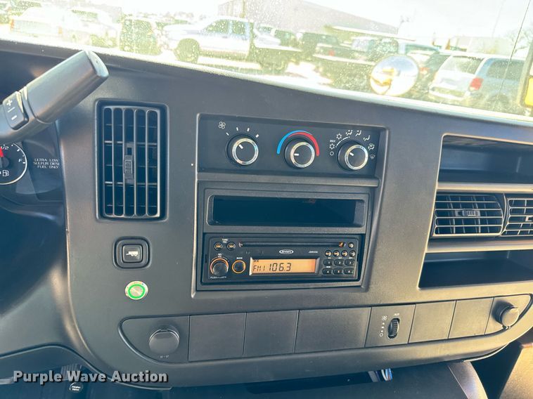 image for item EJ0274 2012 Chevrolet  Express 4500 school bus