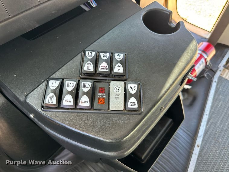 image for item EJ0274 2012 Chevrolet  Express 4500 school bus