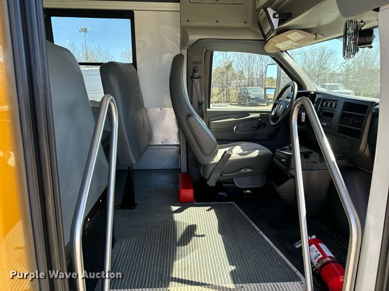 image for item EJ0274 2012 Chevrolet  Express 4500 school bus