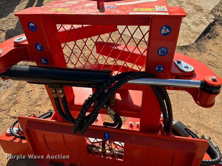 image for item EJ0276 2023 TopCat ECSSRB skid steer tree shear