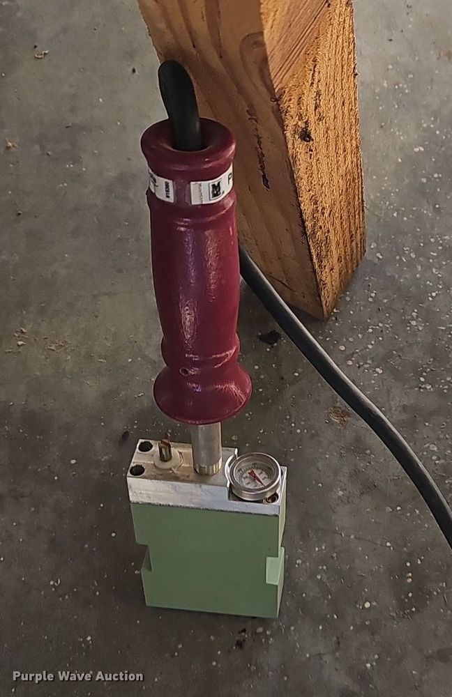 image for item EJ5944 McElroy Mini-MC fusion Machine