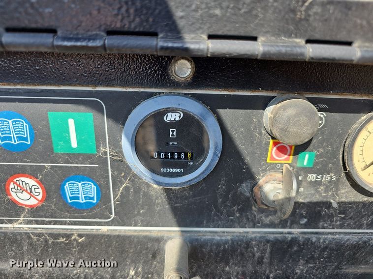 image for item EJ5958 2008 Ingersoll Rand  P90BWIR air compressor