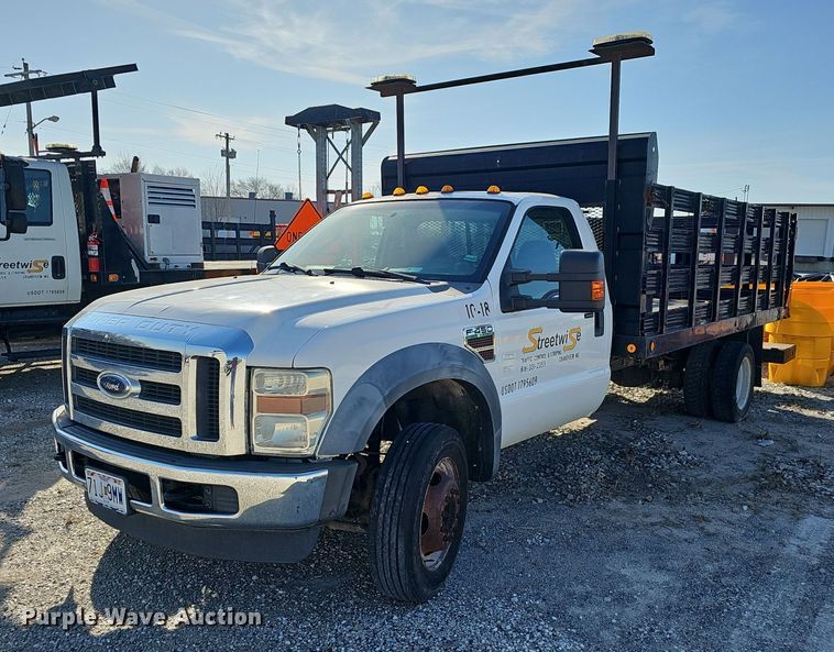 image for item EJ5982 2010 Ford  F450 Super Duty XLT flatbed truck
