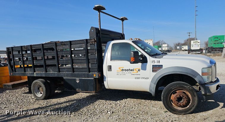 image for item EJ5982 2010 Ford  F450 Super Duty XLT flatbed truck