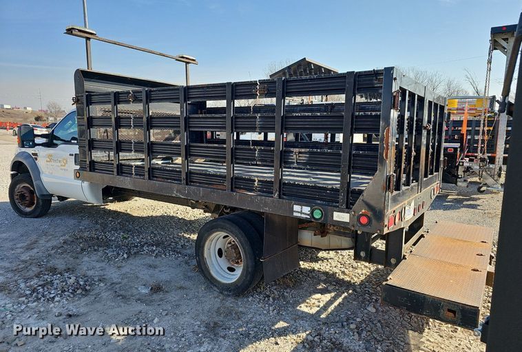 image for item EJ5982 2010 Ford  F450 Super Duty XLT flatbed truck