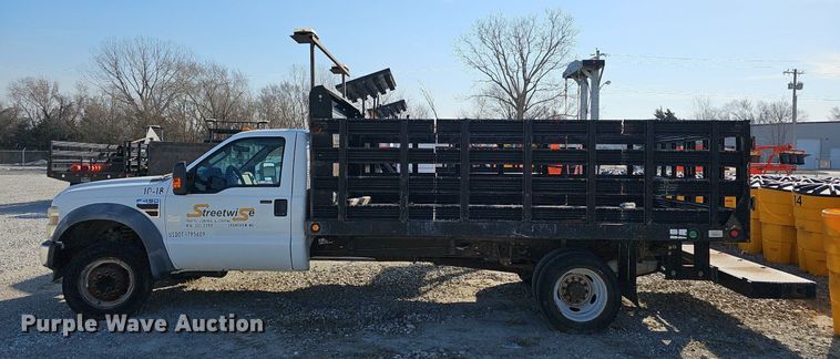 image for item EJ5982 2010 Ford  F450 Super Duty XLT flatbed truck