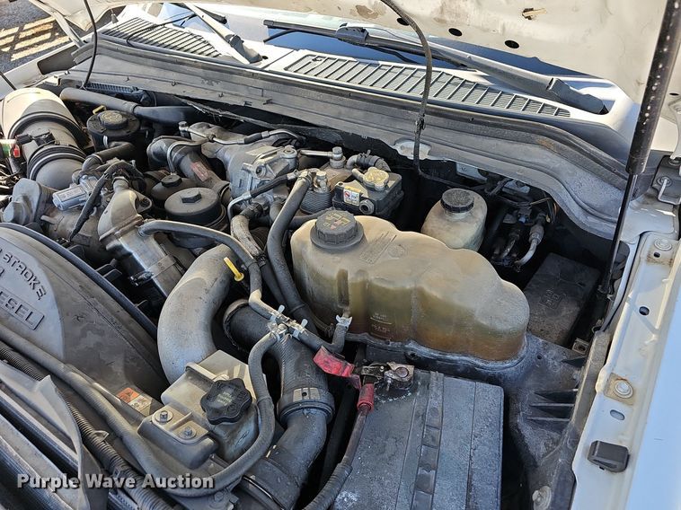 image for item EJ5982 2010 Ford  F450 Super Duty XLT flatbed truck