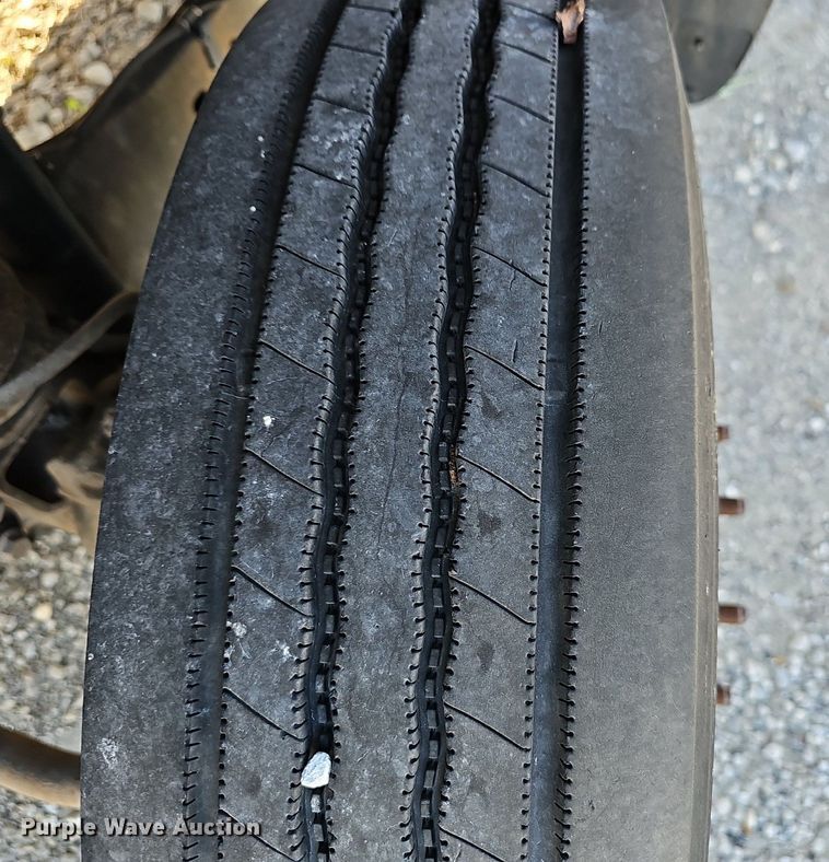 image for item EJ5982 2010 Ford  F450 Super Duty XLT flatbed truck