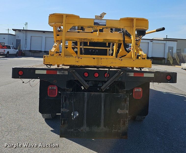 image for item EJ5983 2009 International    4300  flatbed truck