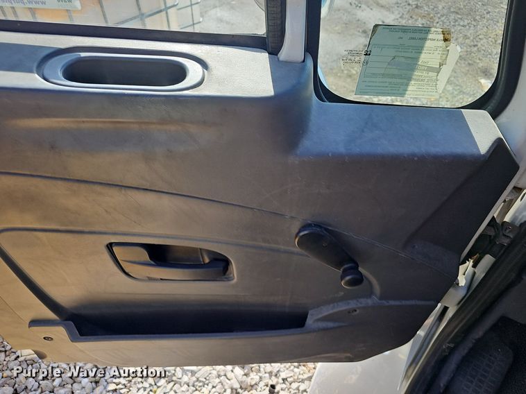 image for item EJ5983 2009 International    4300  flatbed truck