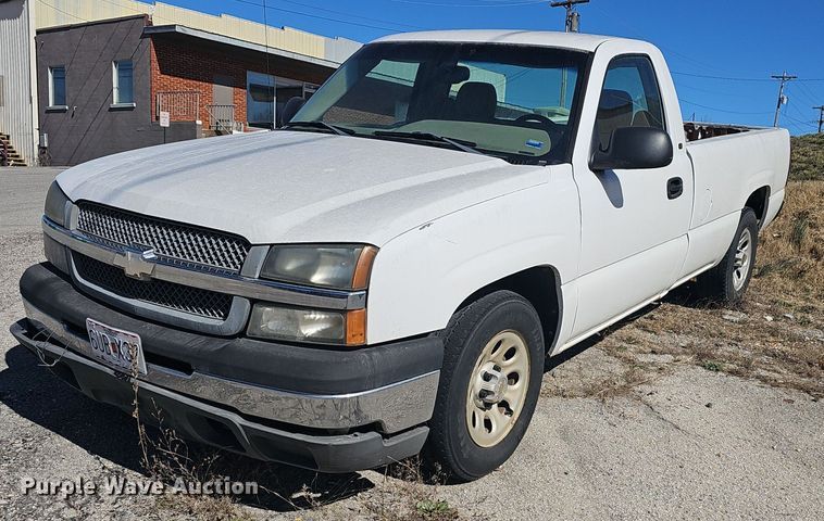 image for item EJ6020 2005 Chevrolet Silverado 1500 pickup truck