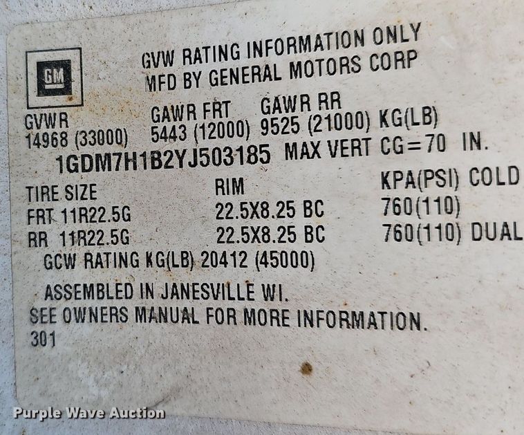 image for item EJ6023 2000 GMC C7500 flatbed truck