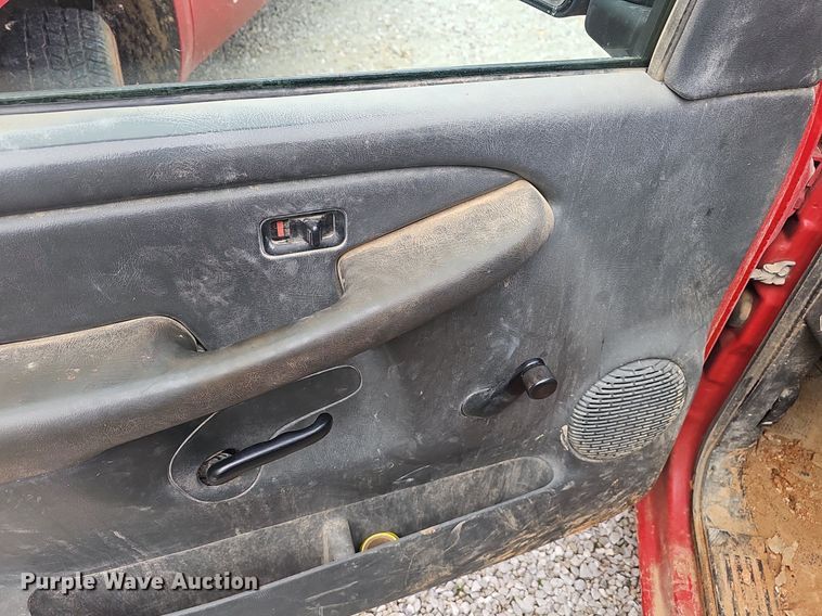 image for item EJ6080 2005 GMC Sierra 1500 pickup truck