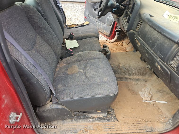 image for item EJ6080 2005 GMC Sierra 1500 pickup truck