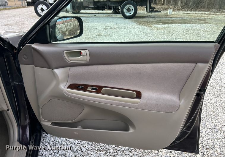 image for item EK4039 2002 Toyota  Camry LE 