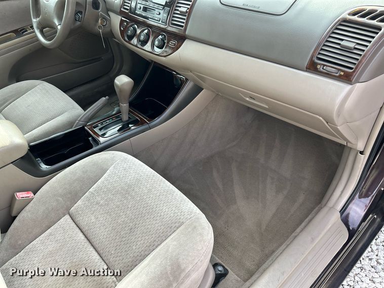 image for item EK4039 2002 Toyota  Camry LE 