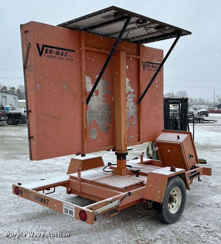 image for item EK4092 2003 Ver-Mac PCMS-1210 message board trailer