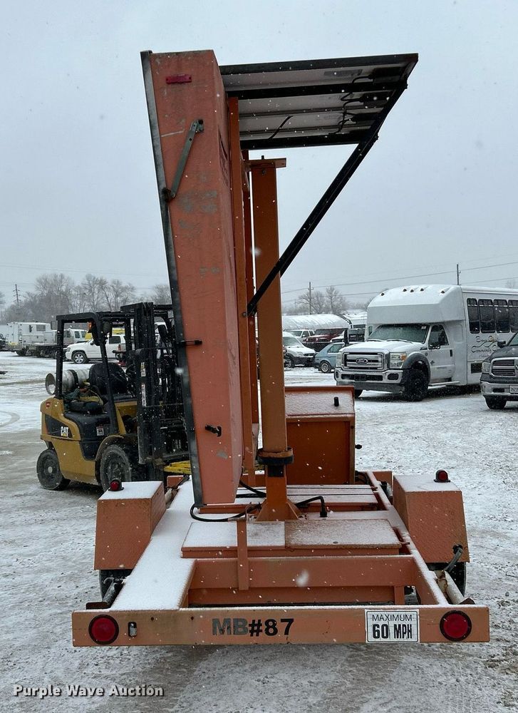 image for item EK4092 2003 Ver-Mac PCMS-1210 message board trailer