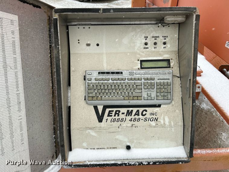 image for item EK4092 2003 Ver-Mac PCMS-1210 message board trailer