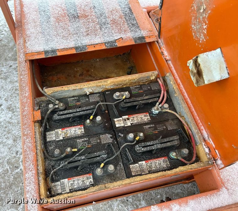 image for item EK4092 2003 Ver-Mac PCMS-1210 message board trailer