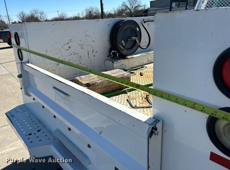 image for item EK4095 2011 Ford F550 Super Duty XL utility / service truck