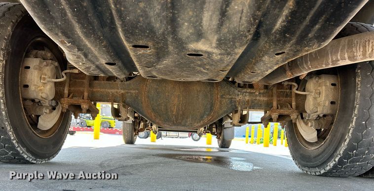 image for item EK4095 2011 Ford F550 Super Duty XL utility / service truck