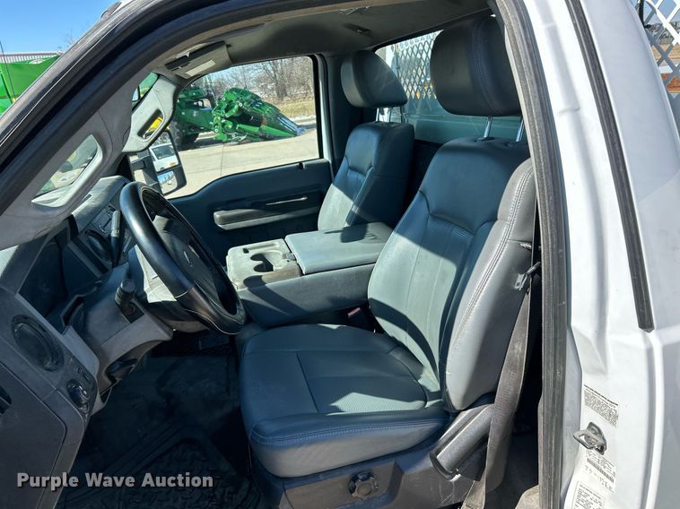 image for item EK4095 2011 Ford F550 Super Duty XL utility / service truck