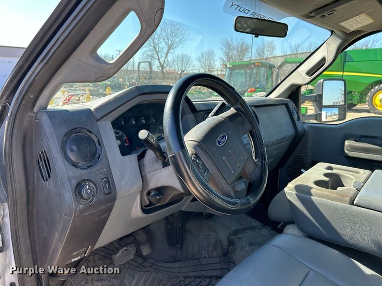 image for item EK4095 2011 Ford F550 Super Duty XL utility / service truck