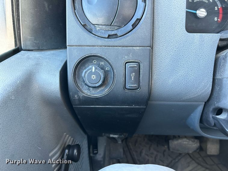 image for item EK4095 2011 Ford F550 Super Duty XL utility / service truck