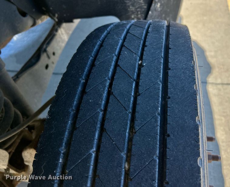 image for item EK4095 2011 Ford F550 Super Duty XL utility / service truck