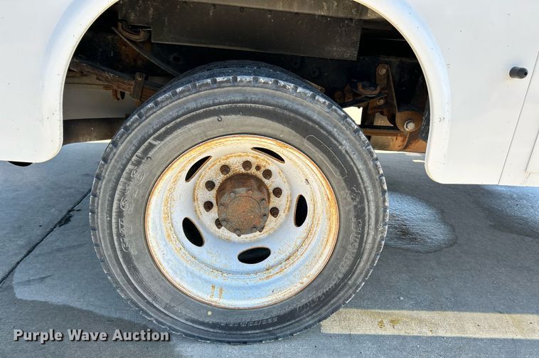 image for item EK4095 2011 Ford F550 Super Duty XL utility / service truck