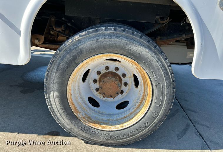 image for item EK4095 2011 Ford F550 Super Duty XL utility / service truck