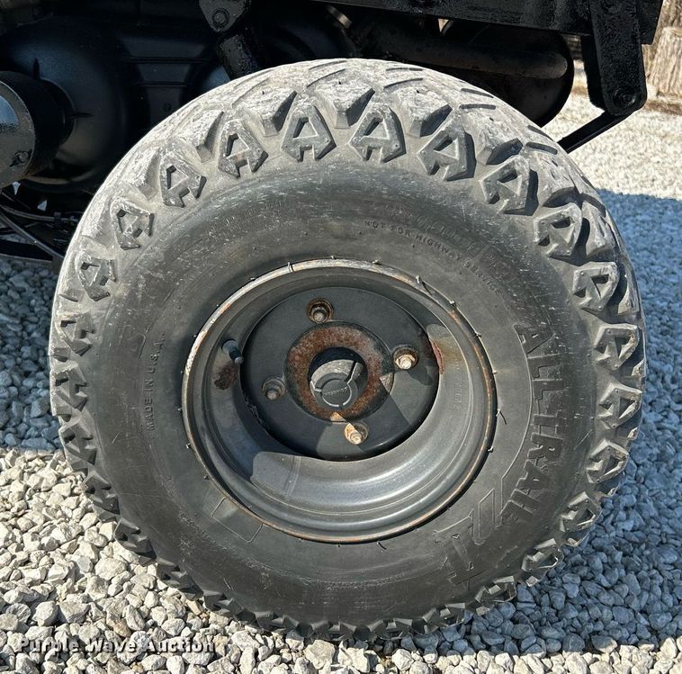 image for item EK4111 2007 Kawasaki Mule 3000 utility vehicle