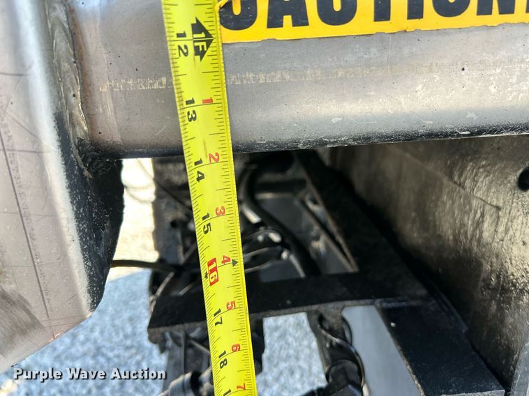 image for item EK4113 2011 Ford F450 Super Duty XL dump truck