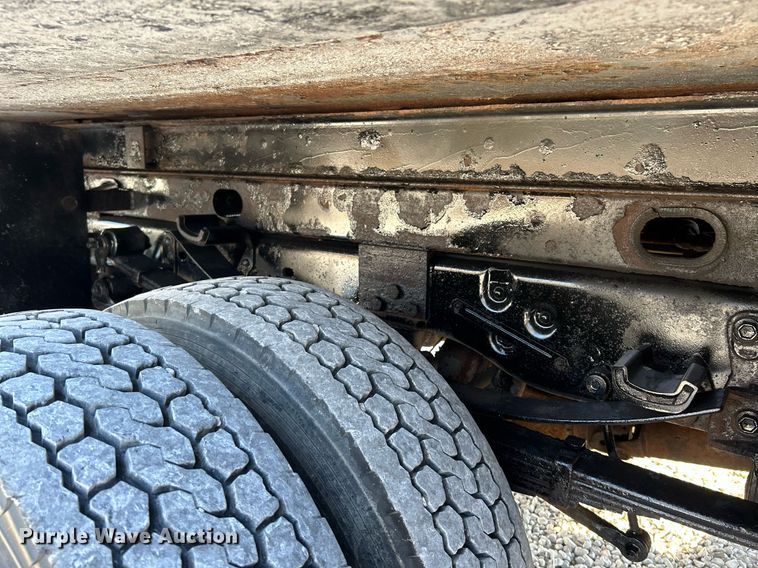 image for item EK4113 2011 Ford F450 Super Duty XL dump truck