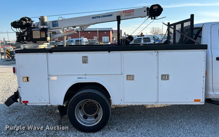 image for item EK4117 2017 Dodge  Ram 5500HD Crew Cab utility / service truck