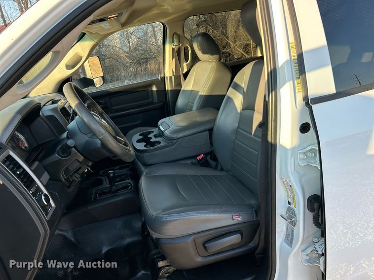 image for item EK4117 2017 Dodge  Ram 5500HD Crew Cab utility / service truck