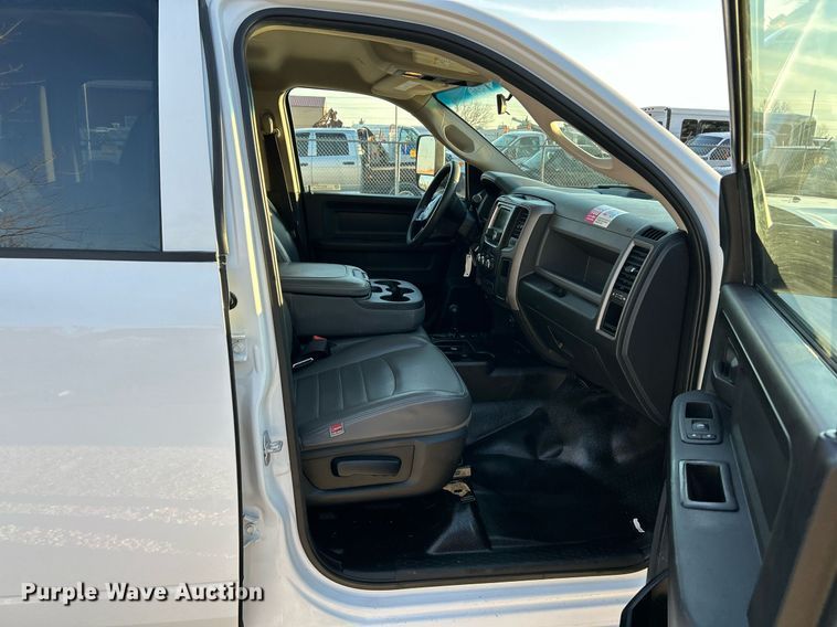 image for item EK4117 2017 Dodge  Ram 5500HD Crew Cab utility / service truck