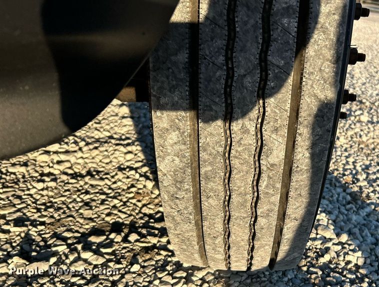 image for item EK4117 2017 Dodge  Ram 5500HD Crew Cab utility / service truck