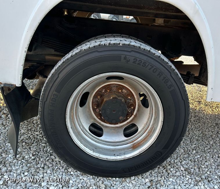 image for item EK4117 2017 Dodge  Ram 5500HD Crew Cab utility / service truck