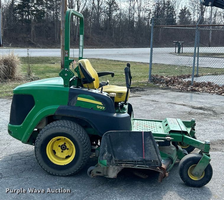 image for item EK4125 2013 John Deere 997 ZTR lawn mower