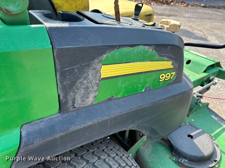 image for item EK4125 2013 John Deere 997 ZTR lawn mower