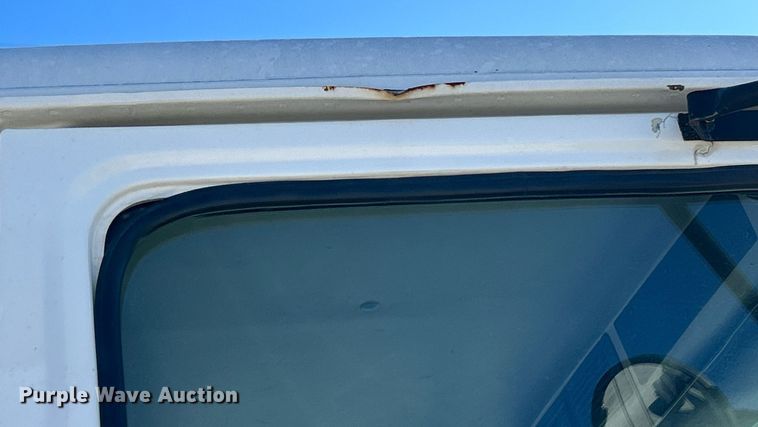 image for item EK4129 2001 Freightliner FL70 truck cab and chassis