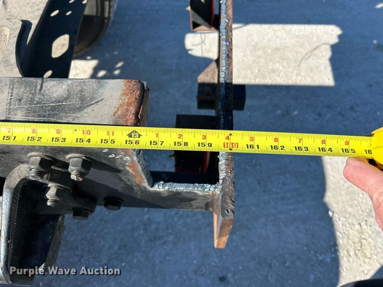 image for item EK4129 2001 Freightliner FL70 truck cab and chassis