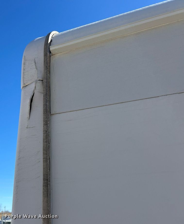 image for item EK4136 2015 Ford E450 Super Duty shuttle bus