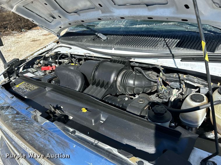 image for item EK4136 2015 Ford E450 Super Duty shuttle bus