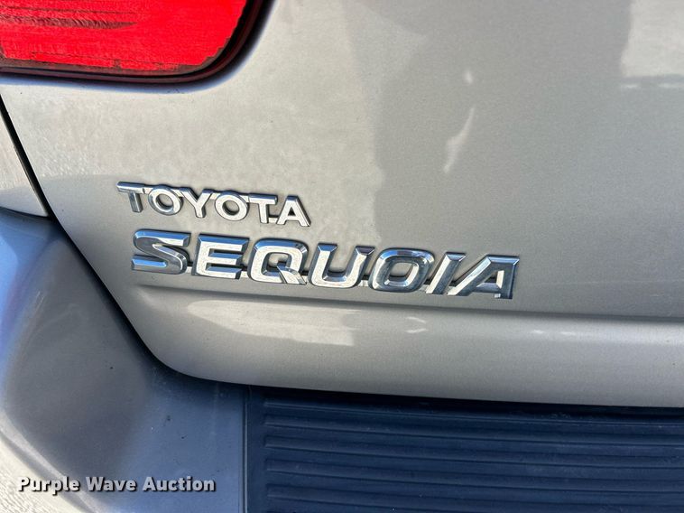 image for item EK4138 2003 Toyota Sequoia Limited SUV