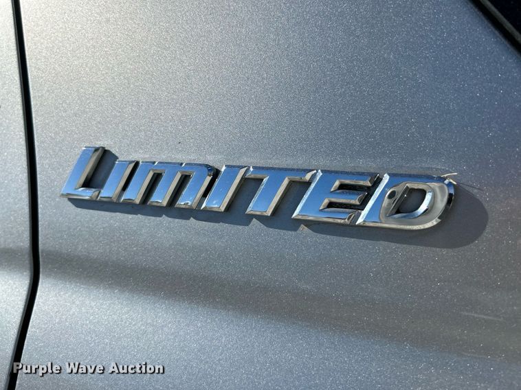 image for item EK4138 2003 Toyota Sequoia Limited SUV